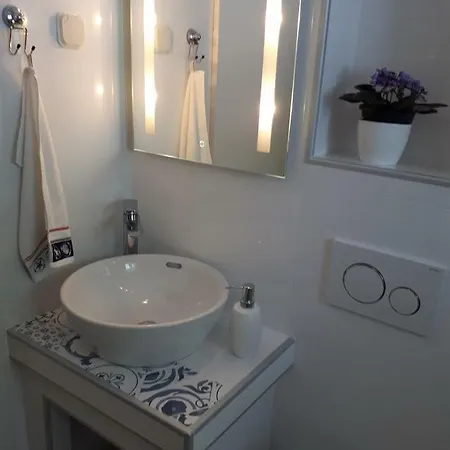 Apartment 16828b *